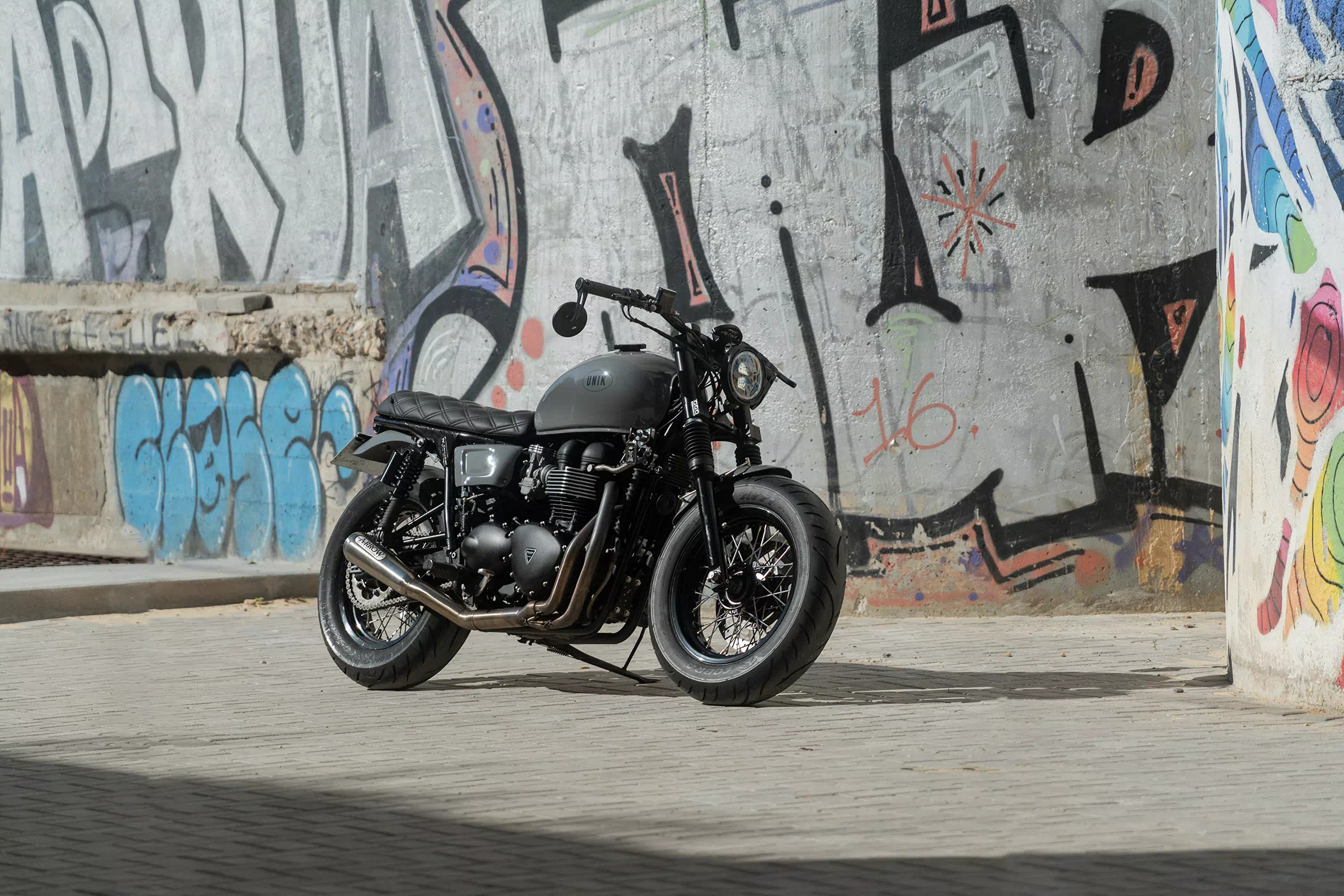 Triumph Bonneville T100 – “GREY” #37